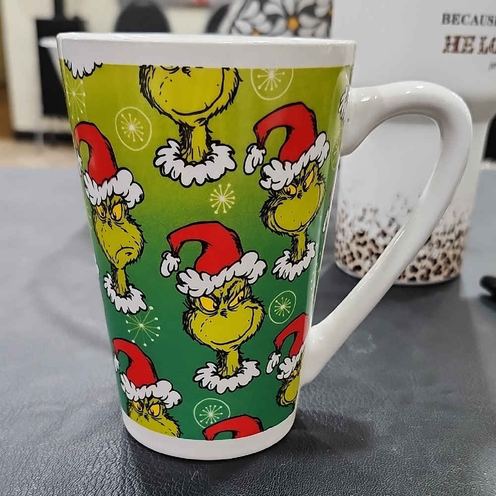 DR. SEUSS GRINCH CERAMIC MUG